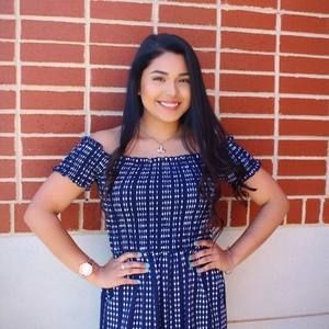 Meet your Posher, Lidia